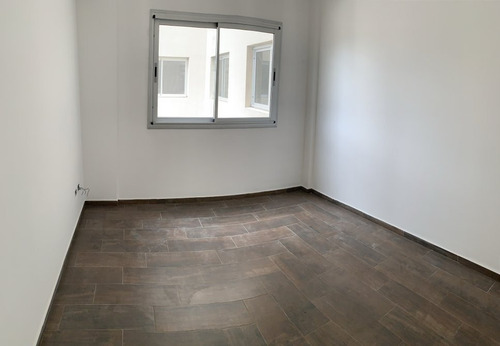 Imagen 2 de 3 de Departamento 3 Ambientes En Inmejorable Ubicacion