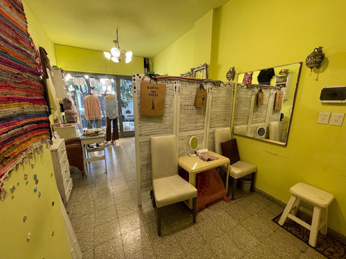 Venta Local A La Calle En Chacarita - Charlone Casa Av. F. Lacroze