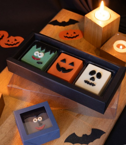Forma 03 Partes Para Chocolate Halloween Fp238 Cor Branco