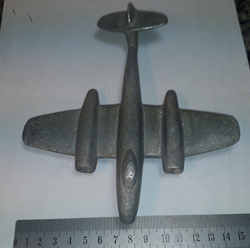 Antigua Maqueta De Avion Aluminio Gloster Meteor Pátina Plateada (Usado)