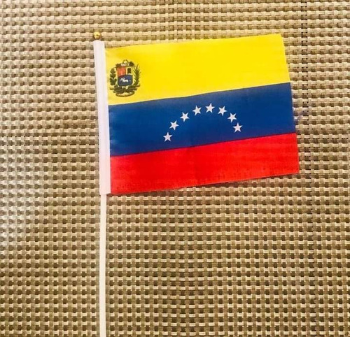 Bandera De Venezuela Medidas 20x14cm, Asta 30cm