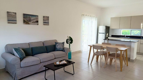 Apartamento En Venta En Costa Bávaro, Punta Cana, 98m2, 2 Hab. 1 Parqueo, Excelente Ubicacion, Todas Las Comodidades Y Confort, Seguridad, Oportunidad De Invertir.