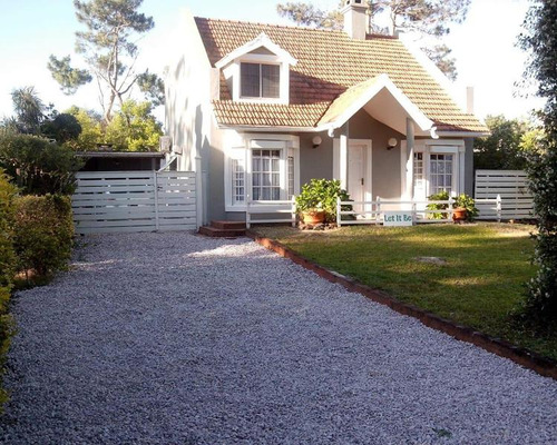 Casa En Alquiler De 3 Dormitorios En La Barra