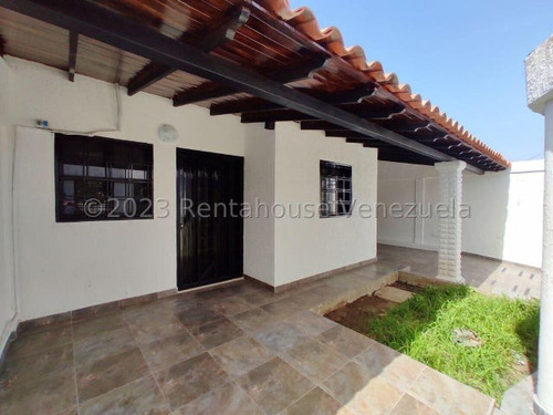 Casa En Venta Cagua, Urb La Ciudadela 24-3693 Hc