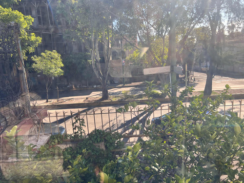 Vendo Casa En Esquina Con Uso Comercial En Jardín Balbuena