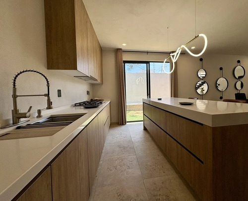 R Casa En Venta Metepec Por Parque Bicentenario
