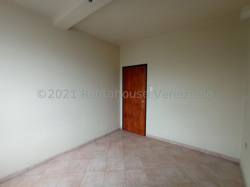 Imagen 8 de 10 de Apartamento En Venta Centro De Turmero 22-13722 Ag