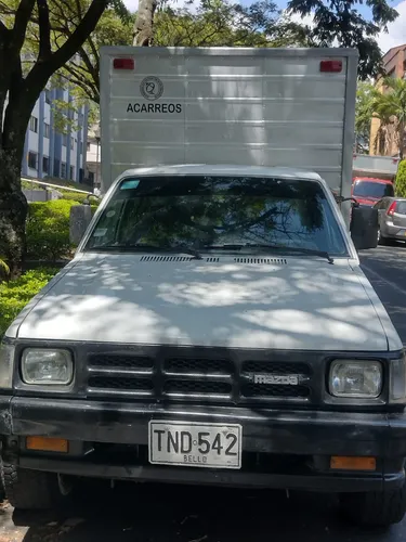 Mazda B2200 2.2 B2200