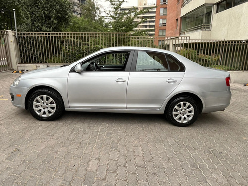 Volkswagen Vento Style 2.5 AUT