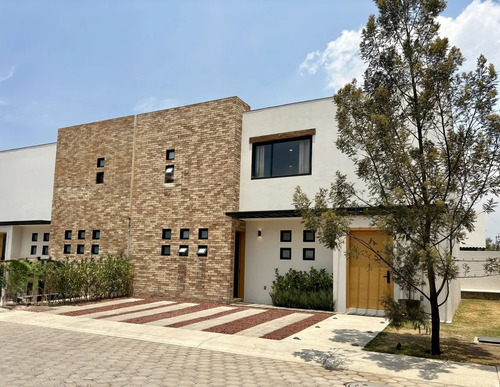 R Casa En Venta Metepec Por Parque Bicentenario