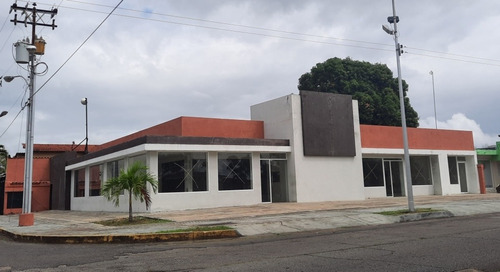 Imagen 1 de 6 de Oferta!!! Locales Comercial En Las Avenidas, Maturín