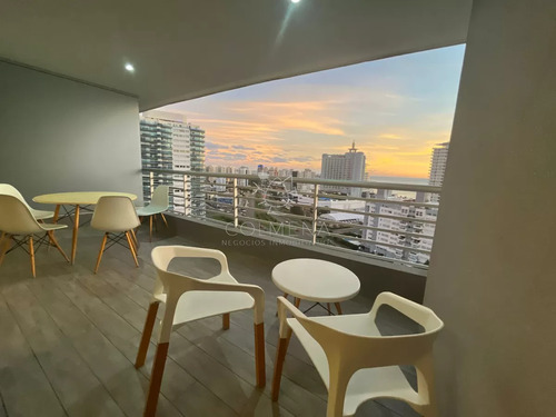 Apartamento En Venta Y Alquiler Punta Del Este, Mansa Próximo Al Conrad Piso Alto  Con Espectacular Vista, Con  Todos Los Servicios! Precio Rebajado!