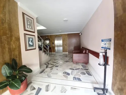 Oficina En Arriendo En San Vicente. Cod A8014523