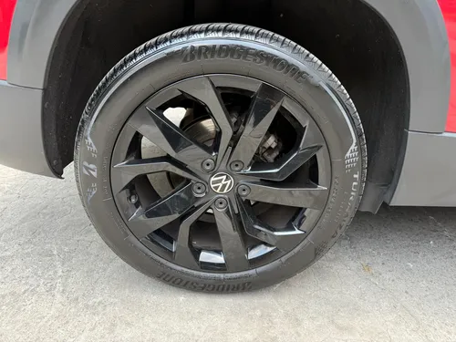 Volkswagen Taos 1.4 Tsi Highline At