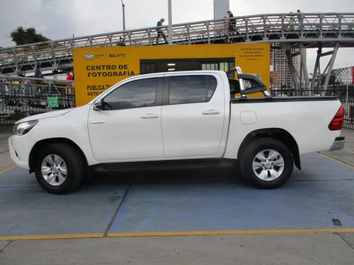 Toyota Hilux Srv Doblecabina 4x4 2800cc At Aa