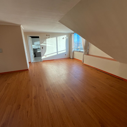 Arriendo Depto. 3d/2b/1e, Huertos Familiares, Excelente