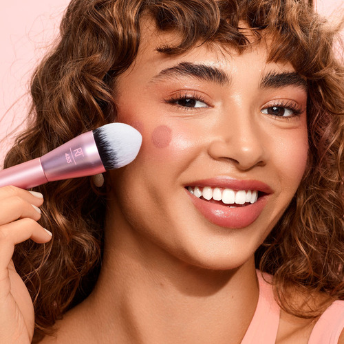 Brocha Para Rubor Power Pigment Blush. Real Techniques