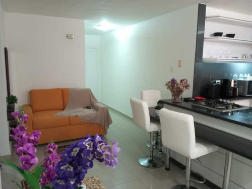 Alquiler De Apartamento En Valle Topacio San Diego Amoblado  09-05