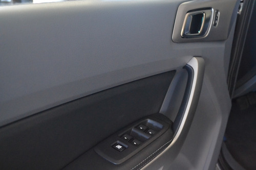 Imagen 10 de 18 de Ford Ranger 3.2 Cd Limited Tdci 200cv Automática