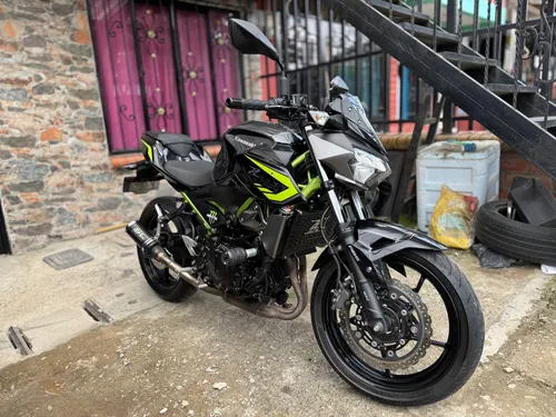 Z400 2020 Como Nueva, Segundo Dueño