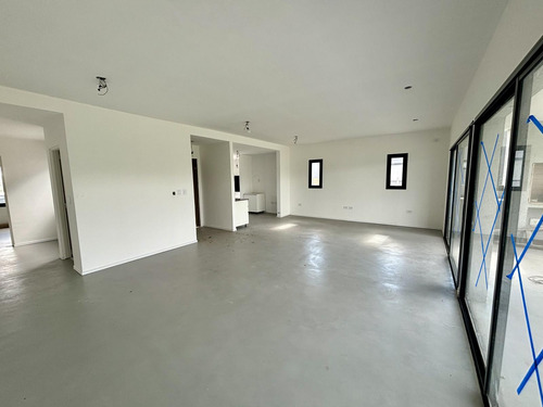 Venta De Casa 4 Ambientes San Sebastian Area 13 Ddb