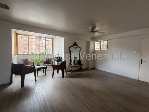 Amplio Apartamento En Venta Urb San Isidro, Maracay 25-13106 Hc