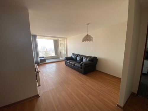 Imagen 6 de 15 de Iluminado Departamento En Arriendo