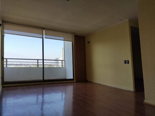 Se Arrienda Espacioso Departamento En Excelente Ubicación