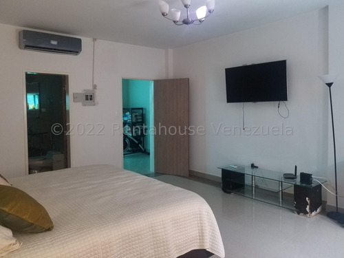 Imagen 20 de 27 de Casa Townhouse Remodelada En Venta La Morita Estef 22-24232