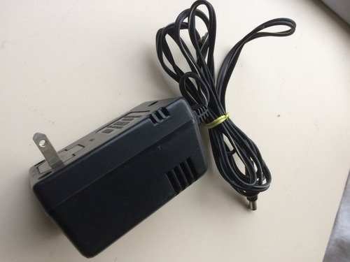 Adapter Ac/dc,(120vac/60hz)(13,8vdc/0,9a-motorola-2580600e01