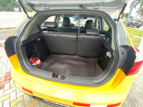 Taxi Kia Rio R Hatchback 2012 Con Puesto