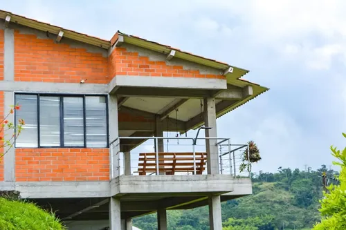 Casa Campestre En Arriendo Via Chinchina (279059917).