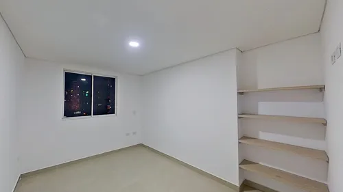 Vendo Apartamento En Edificio Luxury Tower Super Ubicacion Central