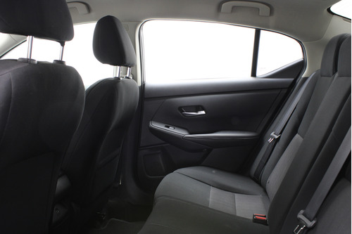 Nissan Sentra 2.0 Advance Mt