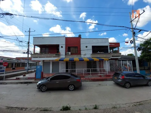 Venta De Local Y Apartamento En Hipodromo