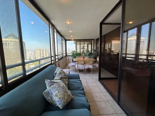 Departamento En Venta De 6 Dorm. En Vitacura. 4 Estac, 2 Bod