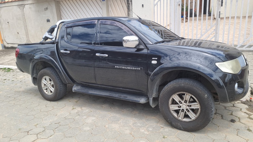 Mitsubishi Triton V6 flex 3.5 com GNV