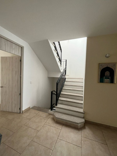 Casa Con Estilo En Renta