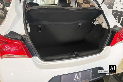 Chevrolet Onix 1.4 MPFI LTZ 8V FLEX 4P AUTOMÁTICO