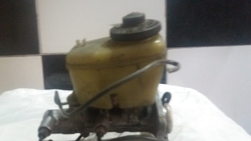 Vendo Bomba De Freno Completa De Toyota Hilux