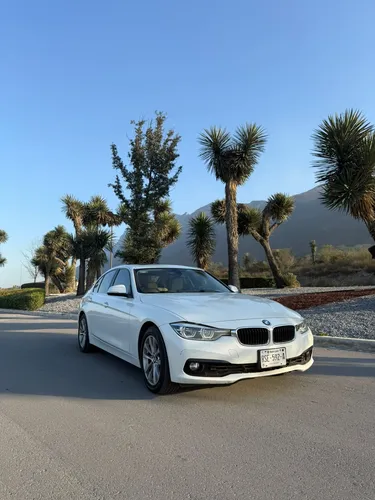 BMW Serie 3 2.0 320ia At