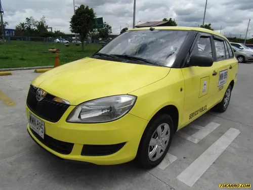 Taxi Skoda Fabia Combi, Taxis Libres Automóvil Modelo 2015.