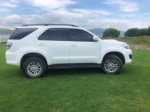 Toyota Sw4 3.0 Srv Cuero I 171cv 4x4 4at 2012