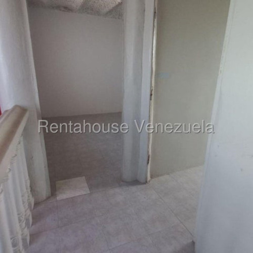 Milagros Inmuebles Casa Venta Barquisimeto Lara Zona Norte Tamaca Economica Residencial Economico Código Inmobiliaria Rent-a-house 25-8822