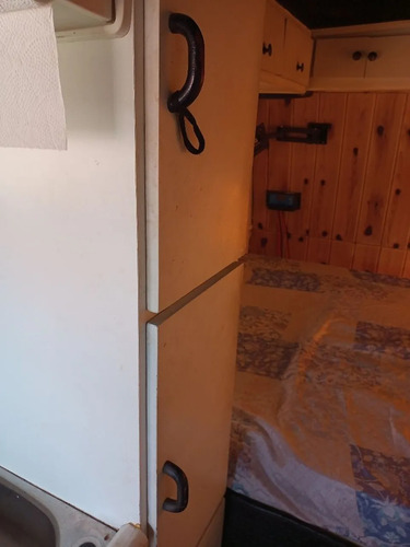 Vendo Motorhome Invel Super Inteiro Documentado, 04 Pessoas.