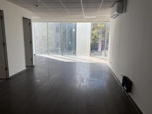 Arriendo Oficina Planta Libre Barros Borgoño / Metro Manue