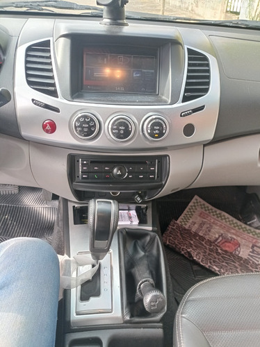 Imagem 5 de 13 de Mitsubishi L200 Triton