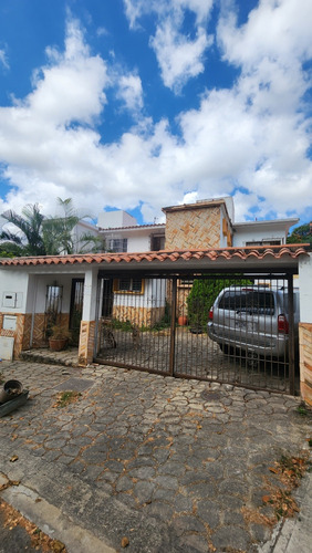 Casa En Venta En Caurimare Calle Privada 