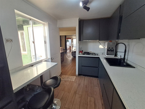 Casa En Arriendo De 3 Dorm. 3 Baños / Ciudad Del Este