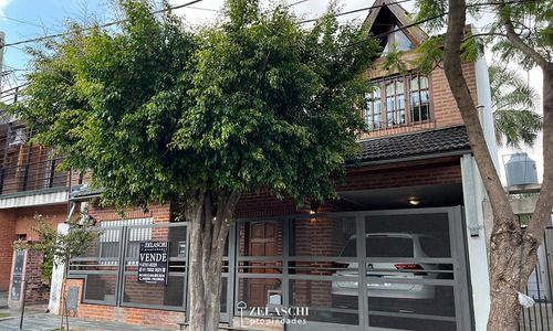 Casa En Venta: Pasaje Curupi - Martin Coronado